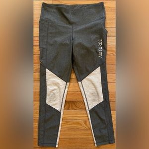 Under Armour Gray White Air Force HeatGear Fitted Mesh Legging Large Cell Pocket